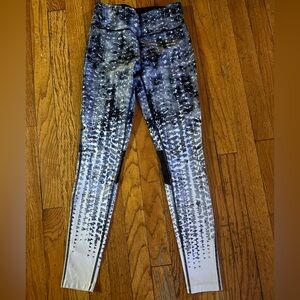 Calvin Klein Performance Printed High Rise Leggings XS